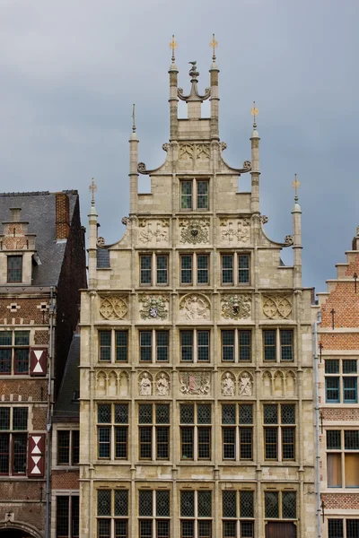 Stary dom fasada, Gandawa, Belgia — Zdjęcie stockowe