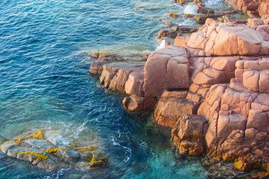 Arbatax, Sardinya, İtalya kıyılarında kayalar