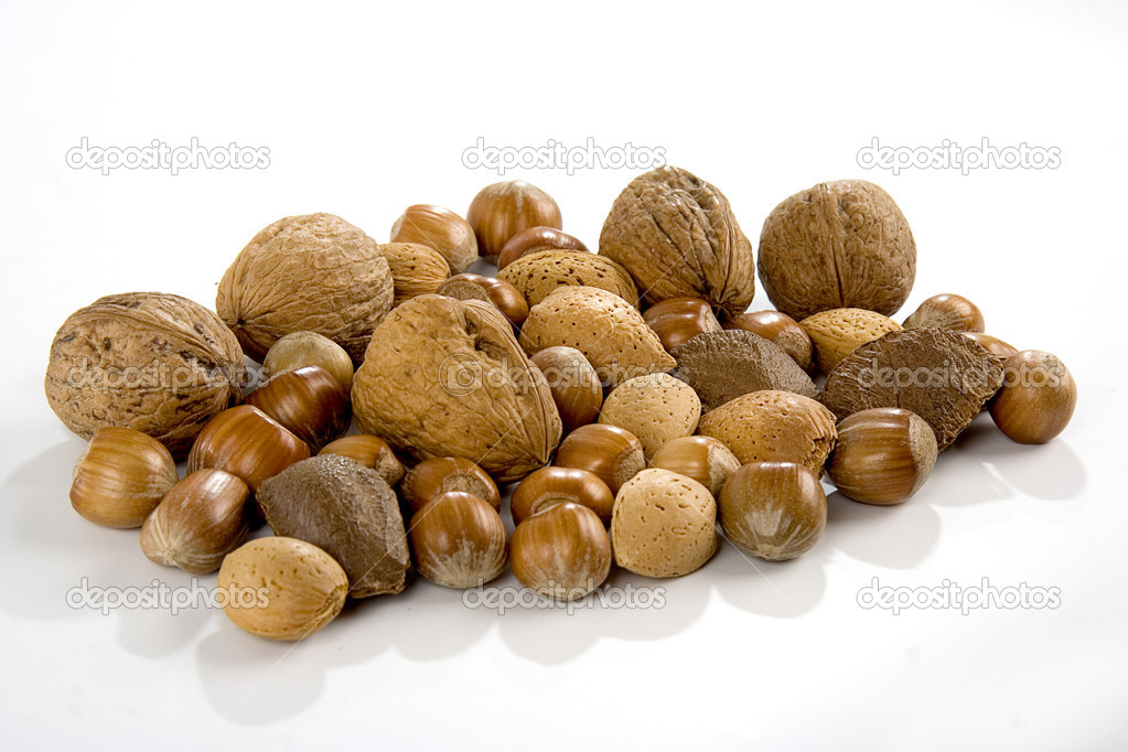 heart, nuts, dried fruits and nuts