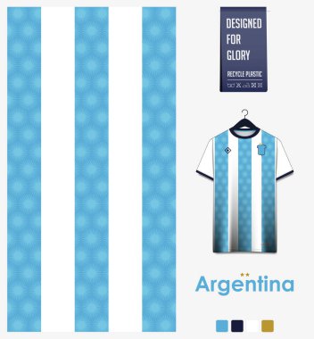 Futbol forması desenli tasarım. Futbol takımı, futbol takımı, bisiklet, e-spor, basketbol, tişört modeli için mavi arka planda Arjantin bayrağı deseni. Kumaş deseni. Soyut arkaplan. Vektör İllüstrasyonu. 