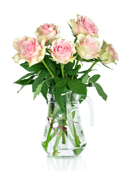 Bouquet di rose rosa in vaso, isolato su bianco — Foto Stock