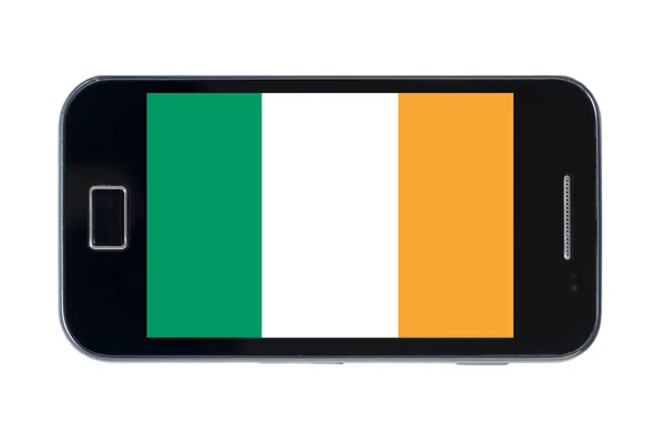 Национальный флаг Ирландии на смартфоне — стоковое фото