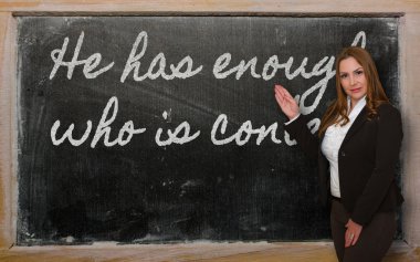 tahtaya içerik yeterince sahip gösterilen öğretmen