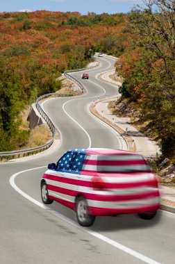 Amerika renkleri ulusal bayrak yolda araba