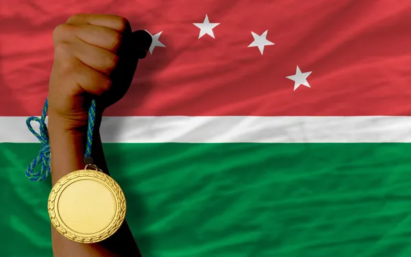 Médaille d'or du sport et drapeau national du Maghreb — Photo