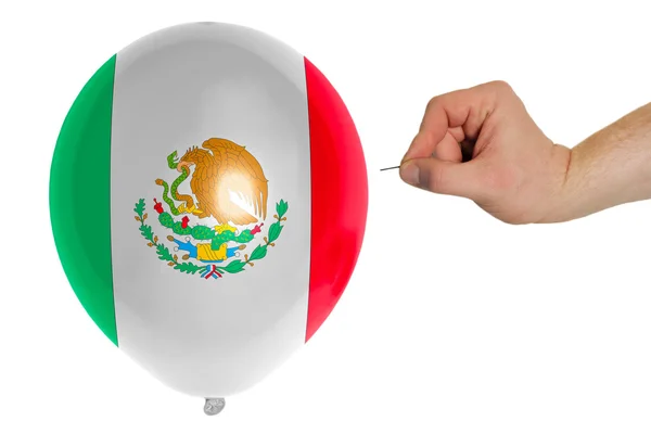 Разрывающийся воздушный шар, окрашенный в национальный флаг Мексики — стоковое фото