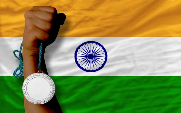 Medaglia d'argento per lo sport e bandiera nazionale dell'India — Foto Stock