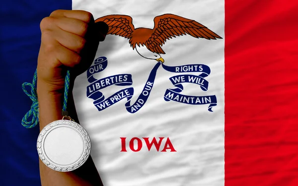 Srebrny medal dla sportu i flaga amerykańska stanie iowa — Zdjęcie stockowe