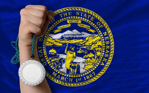 Médaille d'argent pour le sport et le drapeau de l'État américain du Nebraska — Photo