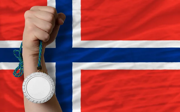 Medalha de prata para esporte e bandeira nacional do norway — Fotografia de Stock