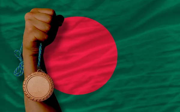 Bronze medal for sport and national flag of bangladesh — Stock Photo, Image