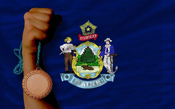 Médaille de bronze pour le sport et le drapeau de l'État américain de Maine — Photo