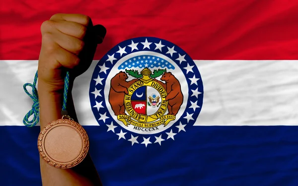 Médaille de bronze pour le sport et drapeau de l'état américain du missouri — Photo