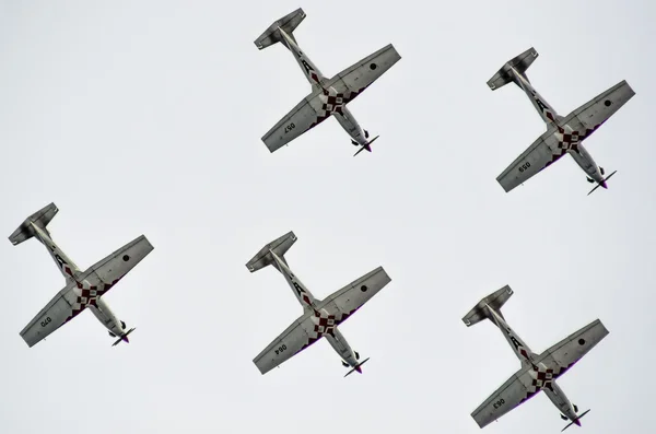 ROVINJ, CROATIA - APRIL 13 2014 exibition airplanes at Red Bull — Stock Photo, Image