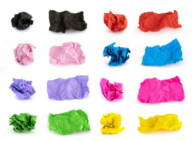 Beyaz arkaplanda izole edilmiş renkli buruşuk kağıt desenli yüzey koleksiyonu.