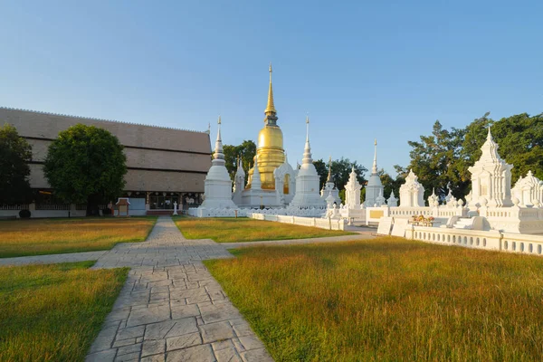 Біла Пагода Або Ступа Буддійського Храму Ват Суань Док Місто — стокове фото