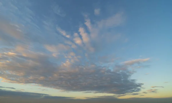 Cielo Atardecer Fondo Abstracto Naturaleza Dramático Azul Con Nubes Color — Foto de Stock