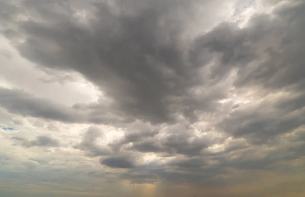 Cielo Tramonto Sfondo Astratto Della Natura Drammatico Blu Con Nuvole — Foto Stock