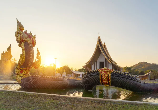 Змії Змії Ватдгаммаяні Фетчабун Таїланд Тайська Буддійська Архітектура Храмів Привабливість — стокове фото