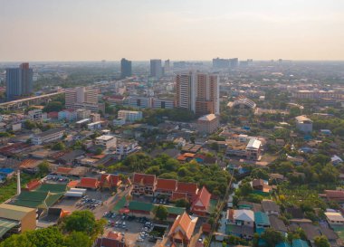 Tayland 'daki Bangkok silueti, konut binalarının hava manzarası. Asya 'daki şehir. Mimari manzara geçmişi.