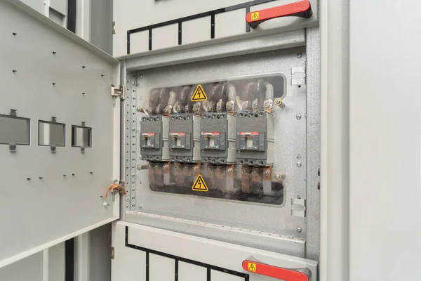 Primer Plano Central Eléctrica Del Panel Del Interruptor Eléctrico Industrial — Foto de Stock