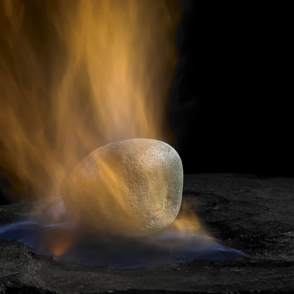 Branden stenen — Stockfoto