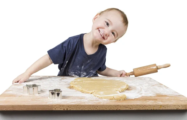 Barn som gör cookies — Stockfoto