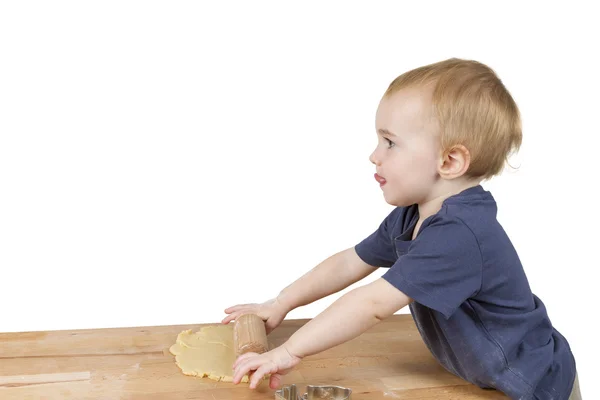 Bambino che fa biscotti — Foto Stock