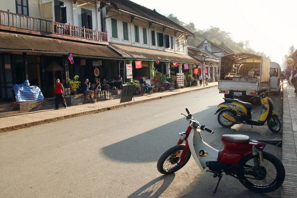 Luang Prabang Laos Janeiro 2018 Vista Sobre Centro Rua Cidade — Fotografia de Stock