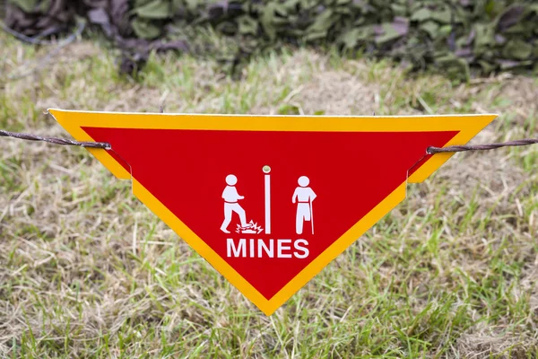 Land Mine Warning Sign — Stock Photo, Image