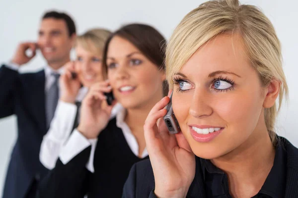 Empresario Empresaria Hombre Mujer Hablando Por Celular Equipo Hombres Mujeres — Foto de Stock