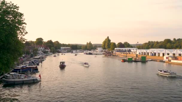 Henley Thames Inglês Julho 2018 Barcos Recreio Rio Henley Thames — Vídeo de Stock