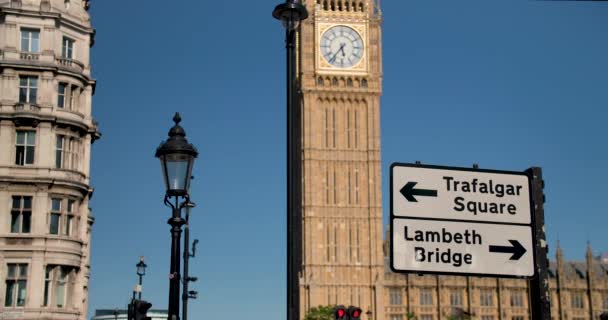 Big Ben Houses Parliament Road Sign Trafalgar Square Lambeth Bridge — Stock Video