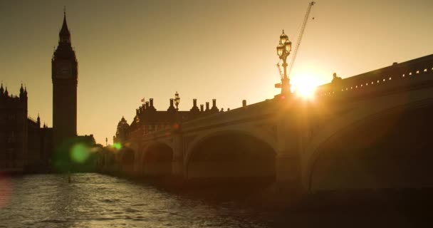 Anonymous People Traffic Crossing Westminster Bridge Sunset Big Ben Houses — Video Stock