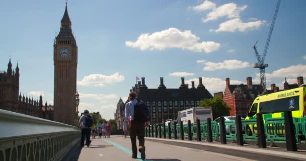 Big Ben Londres Englândia Reino Unido Junho 2022 Pessoas Trânsito — Vídeo de Stock