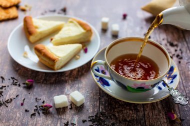 Masada cheesecake ile tatlı çay