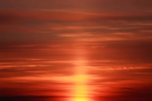 Bahar güneşi ve güzel gökyüzü