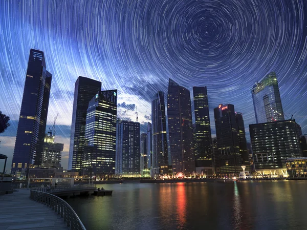 Nov 15th, 2012: Singapore Marina Bay Finance Center Star Trail — Stock Photo, Image