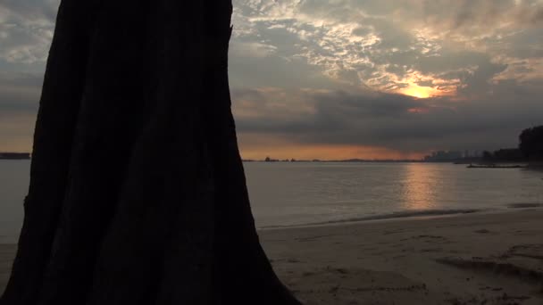 Zachód sceny na plaży w Singapurze — Wideo stockowe