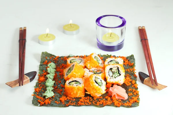 Set di rotolo di sushi per due persone — Foto Stock