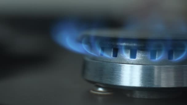 Bruciatore a gas sulla stufa spento — Video Stock