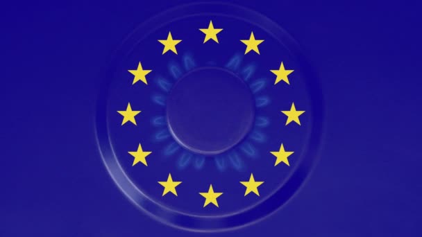 Gas gaat aan, blauwe vlam tegen de achtergrond van de EU-vlag — Stockvideo