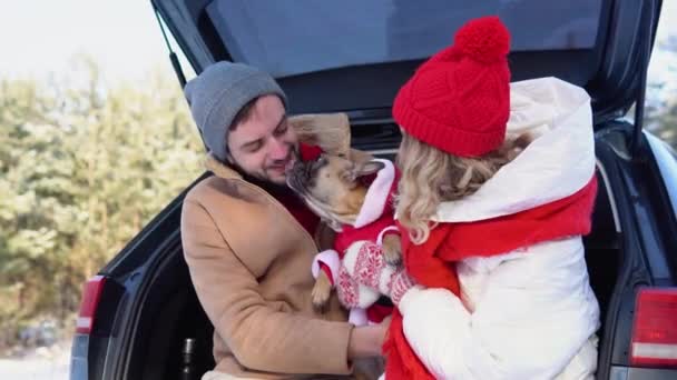 Nice Couple Have Weekend Countryside Winter Time Sitting Rear Part — Wideo stockowe