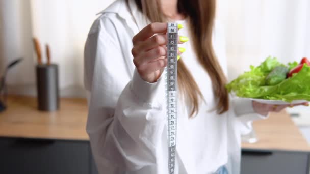 Healthy Fit Girl Measuring Tape Vegetables Kitchen — Vídeos de Stock