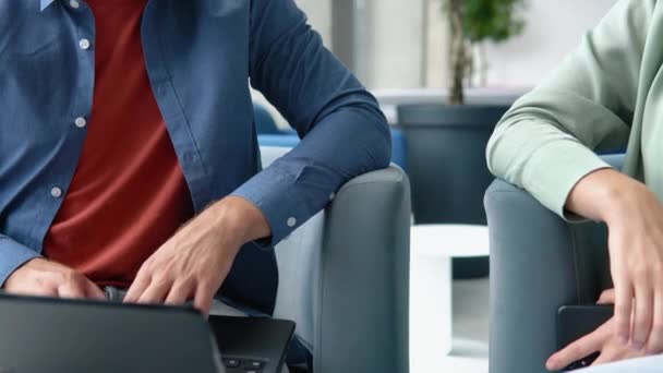 Nahaufnahme Des Händeschüttelns Nach Einem Geschäftstreffen Büro — Stockvideo