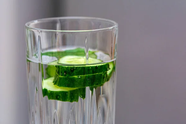 Vegan Drink Water Cucumber Basil Made Summer Helps Keep Water —  Fotos de Stock