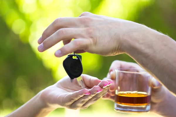 Nie pić podczas jazdy — Zdjęcie stockowe