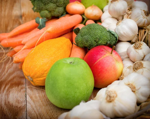 Alimentação saudável - alimentos biológicos — Fotografia de Stock