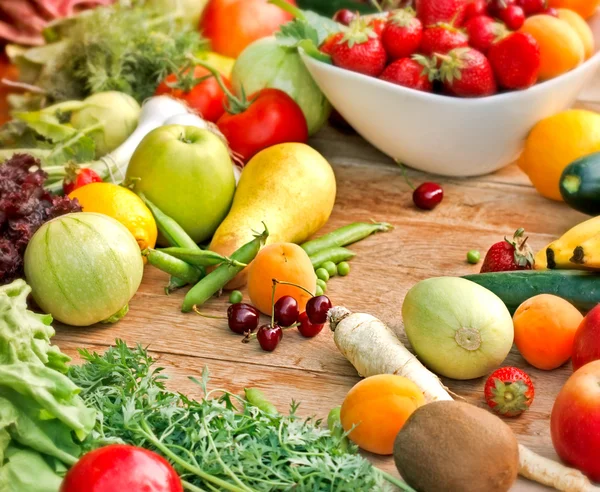 Fruits et légumes frais — Photo