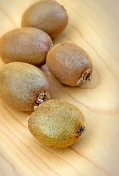 Fresh organic kiwi — Stock Photo, Image